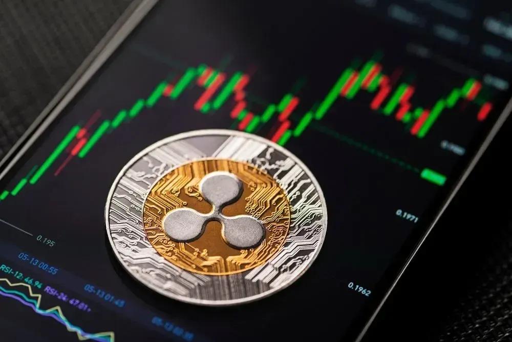 XRP 会涨到 12.50 美元吗 随着现货 ETF 抢占先机，渣打银行的押注势头强劲